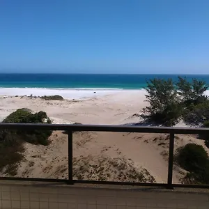 https://apartamento-em-arraial-do-cabo-28930-000-4.cabofriohotels.org